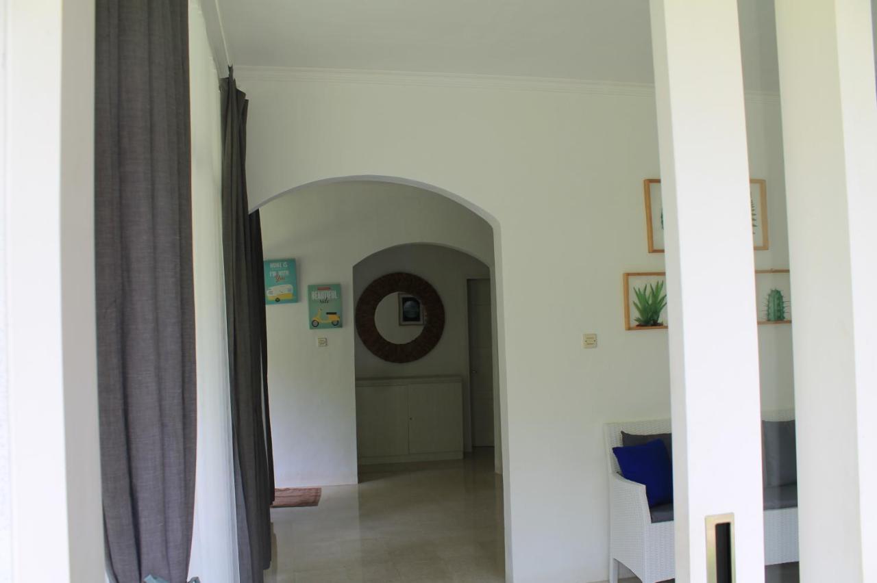 The Forest Villa Bogor Exterior photo